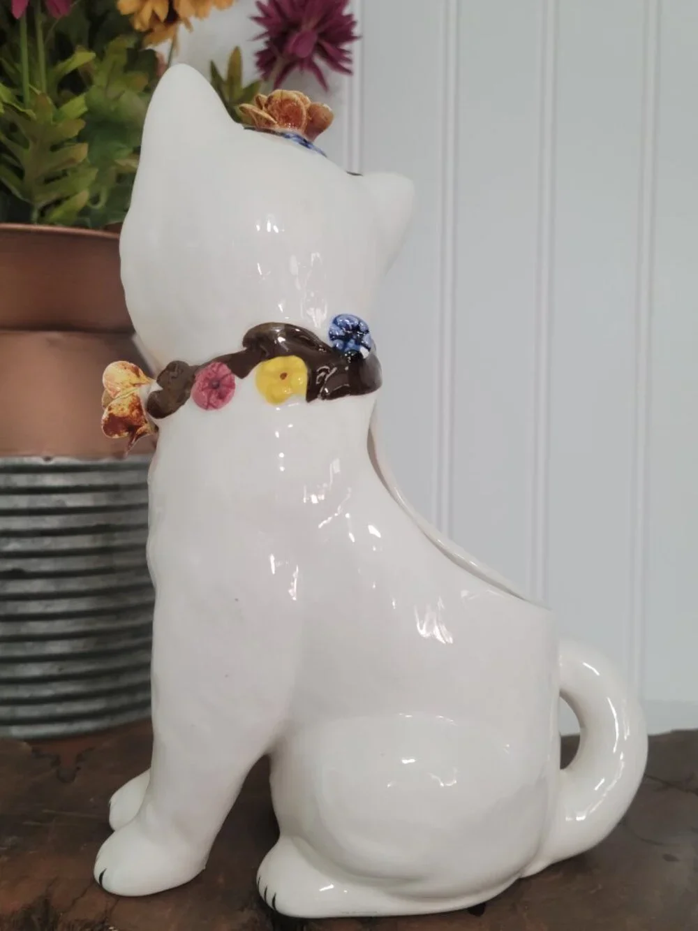 Vtg Retro Kitschy MCM Cottagecore White Ceramic Cat Kitten 3D Floral Planter